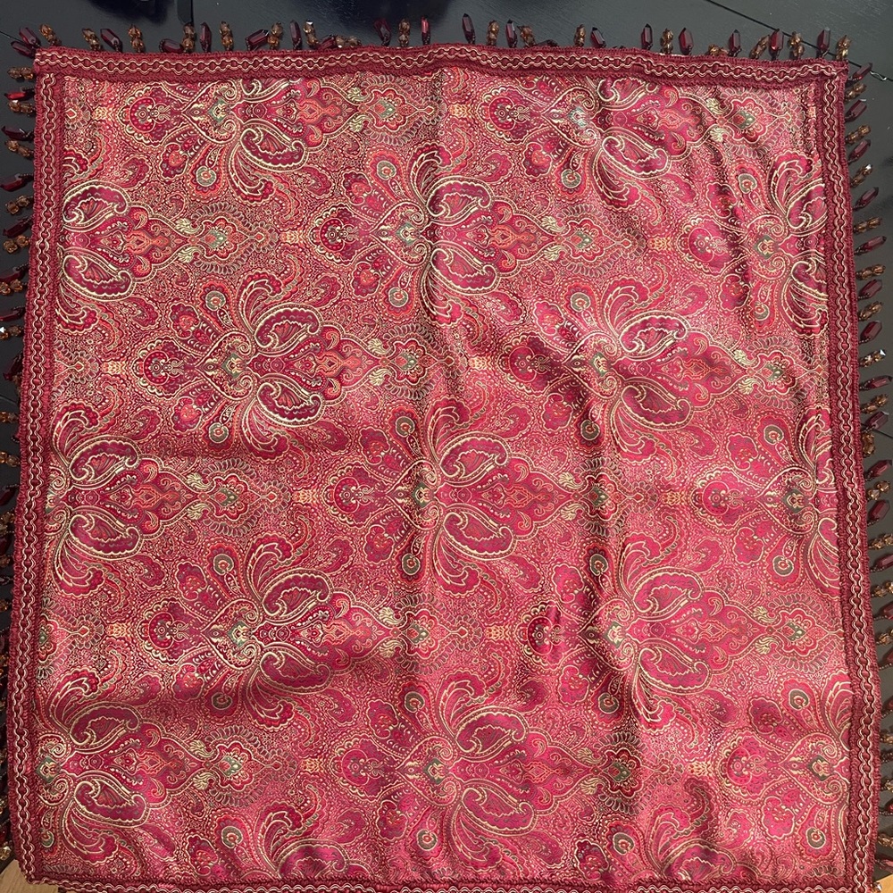 Fancy Card table cloth,Jaquard pattern on front with red beads hanging from trim